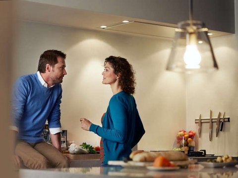 Żarówka LED E27 A67 13W = 120W 2000lm 4000K Neutralna 200° PHILIPS Classic Żarówka LED E27 A67 13W = 120W 2000lm 4000K Neutralna 200° PHILIPS Classic